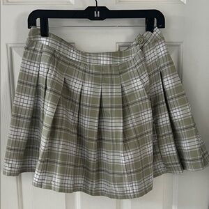Forever 21 Green and White Plaid A-Line Skirt